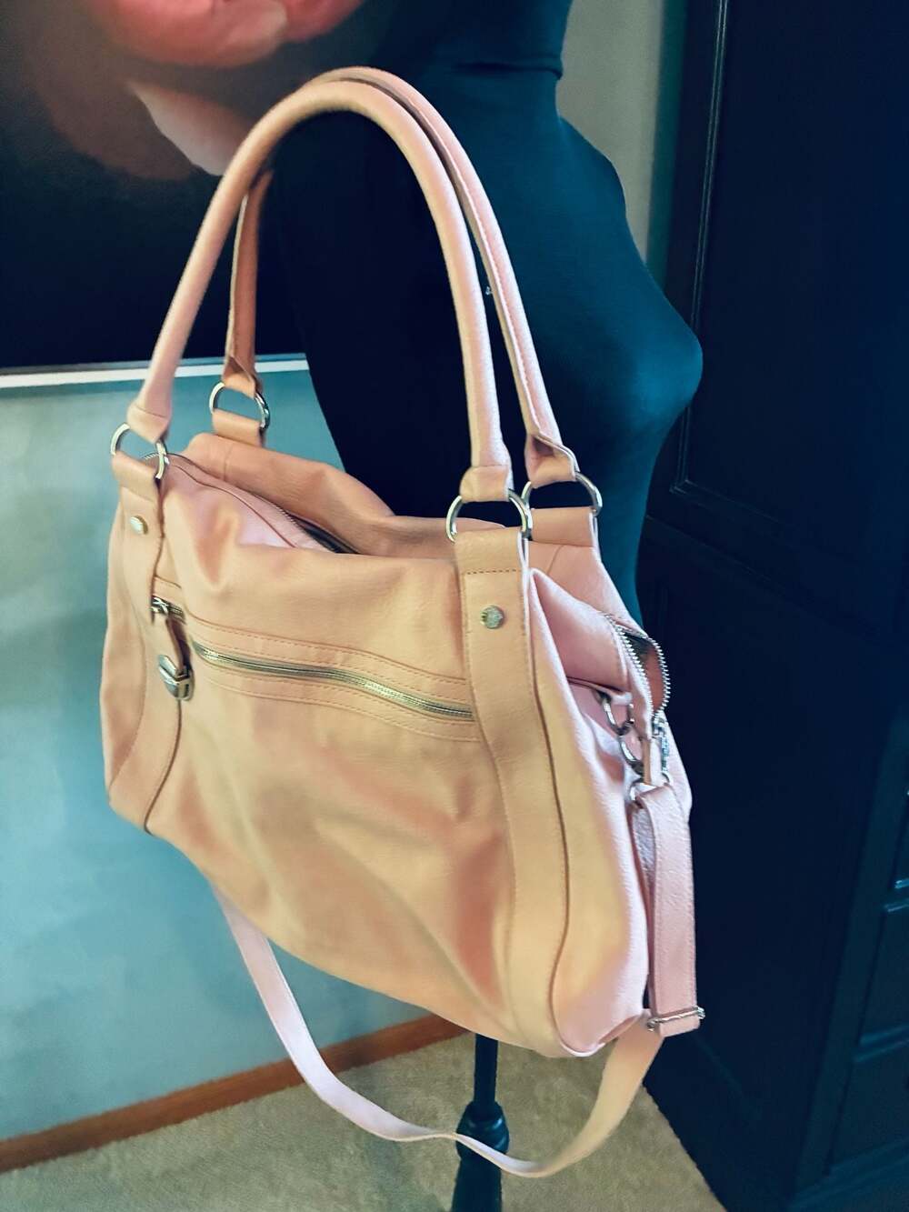 Steve Madden Pink Pebbled Faux Leather Hobo Bag with Detachable Strap